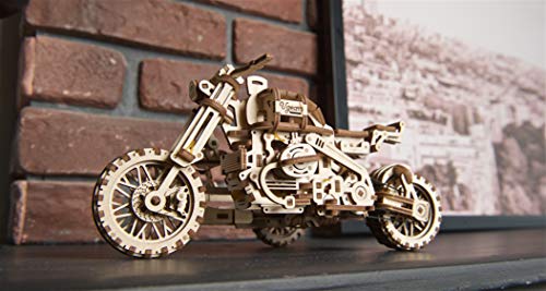 UGEARS maqueta Moto para Montar - Motocicleta Puzzle 3D Adultos - Modelo mecánico de Moto uniqo - maquetas Madera - Rompecabezas Madera 3D para Construir - Kits de construcción 3D (Scrambler UGR-10) - no se que regalar